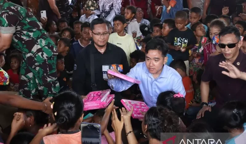 Wapres Gibran Kunjungi Korban Erupsi Gunung Lewotobi